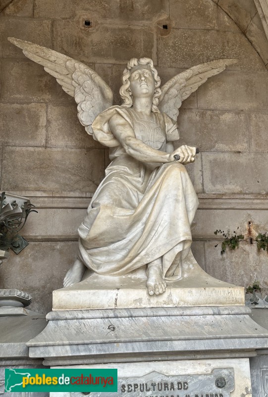 Sant Feliu de Guíxols - Cementiri. Sepulcre-capella Daniel Llagustera