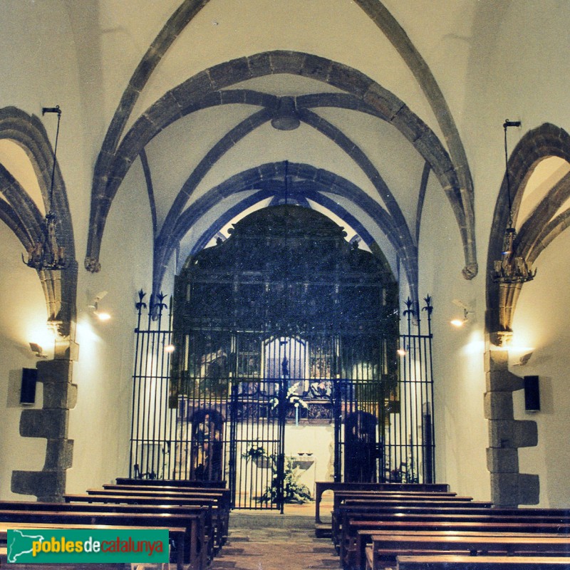 Dosrius - Santuari del Corredor (Foto: Jordi Contijoch -calaix.gencat.cat-, 1989) Dosrius - Santuari del Corredor