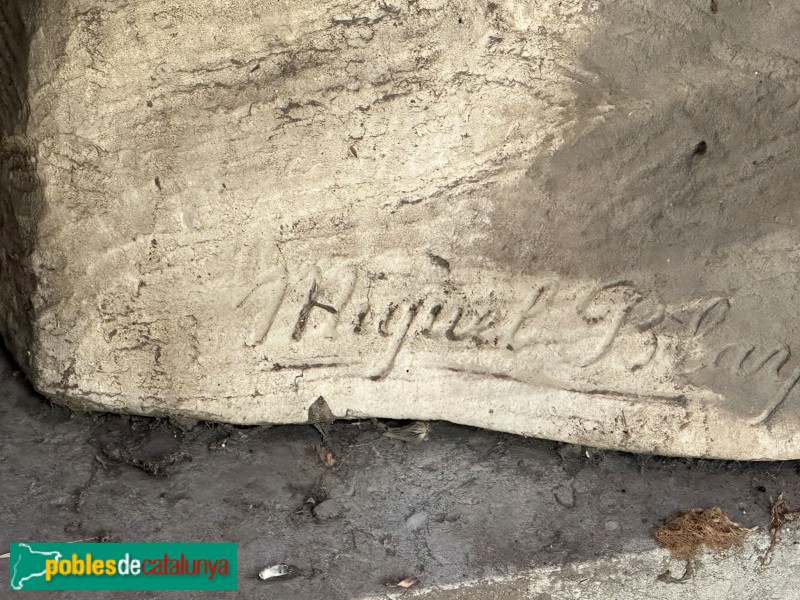 Cementiri de Lleida - Panteó Nebot Moreno. Signatura de Miquel Blay