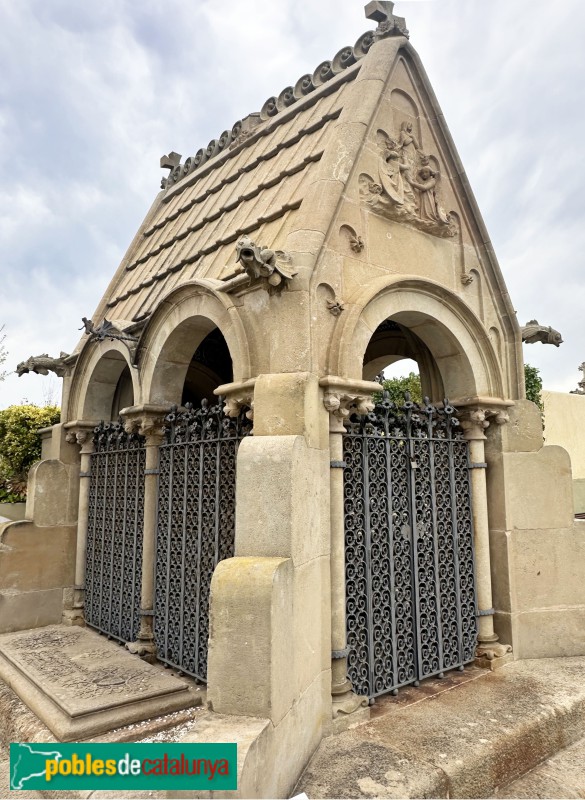 Lloret de Mar - Cementiri. Panteó Costa-Macià