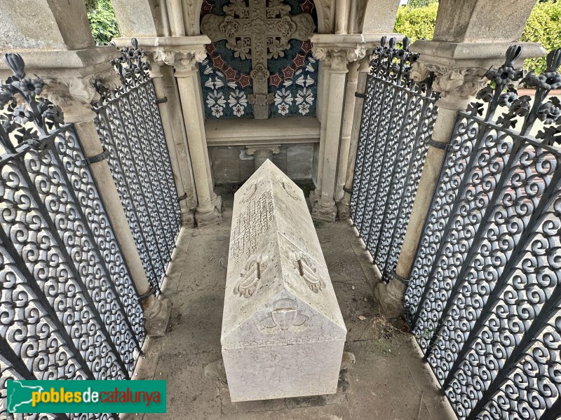 Lloret de Mar - Cementiri. Panteó Costa-Macià