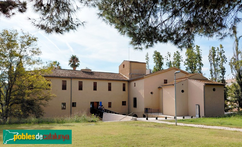 Santa Coloma de Gramenet - Recinte Torribera. Masia