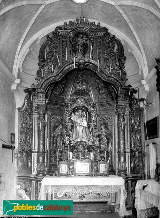 Tossa de Mar - Capella de la Mare de Déu del Socors. Retaule destruït (Foto: <i>Manuel Genovart -Arxiu Centre Excursionista de Catalunya-</i>, 1922) Tossa de Mar - Capella de la Mare de Déu del Socors. Retaule destruït