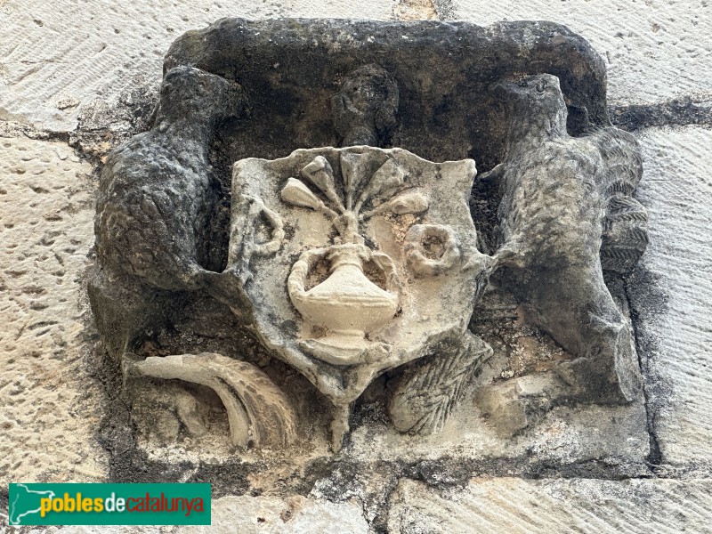 Monestir de Poblet - Porteria. Escut de l'abat Lerín