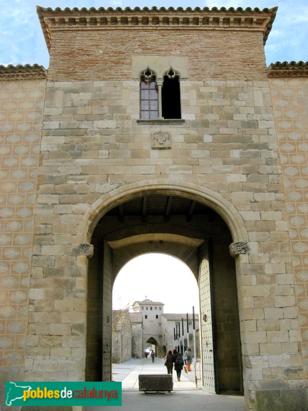 Monestir de Poblet - Porta Daurada (Foto: Albert Esteves, 2025) Monestir de Poblet - Porta Daurada
