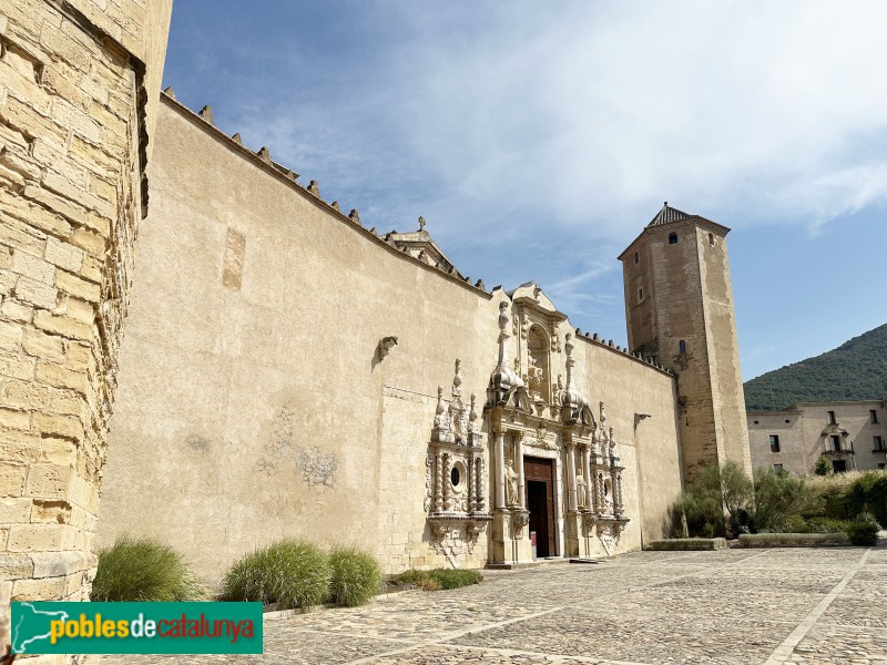 Monestir de Poblet - Façana de l'església