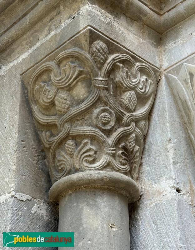 Monestir de Poblet - Capitell del claustre