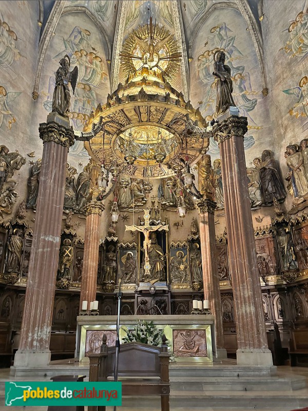 Terrassa - Basílica del Sant Esperit. Presbiteri (Foto: Albert Esteves, 2025) Terrassa - Basílica del Sant Esperit. Presbiteri