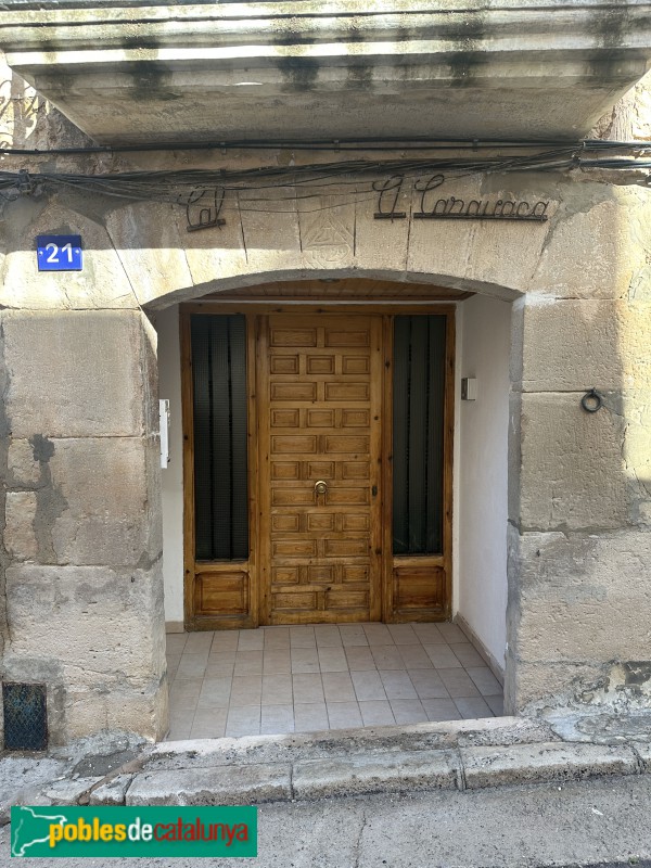 Aspa - Portal del carrer Major (Foto: Albert Esteves, 2025) Aspa - Portal del carrer Major