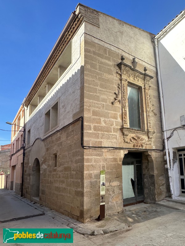 Alfés - Cal Doctores (Foto: Albert Esteves, 2025) Alfés - Cal Doctores