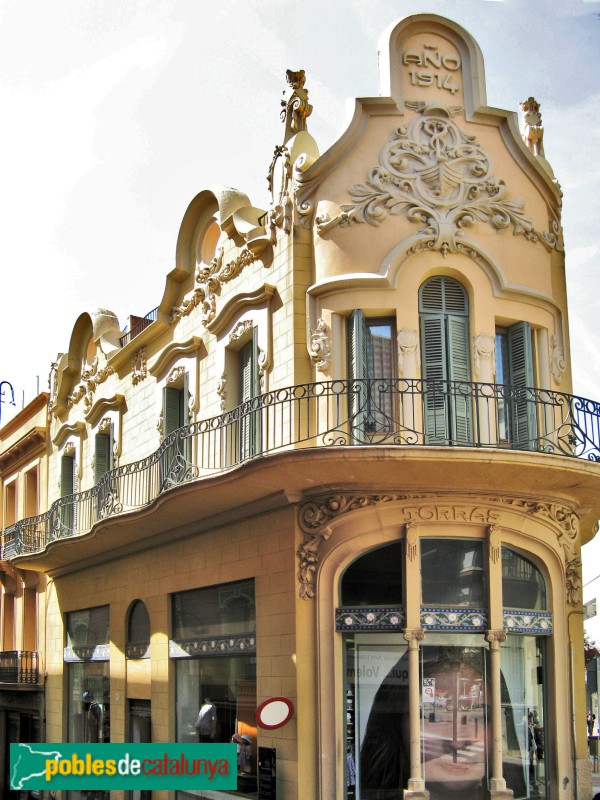 Terrassa - Cal Sastre d'Olesa (Foto: Albert Esteves, 2010) Terrassa - Cal Sastre d'Olesa