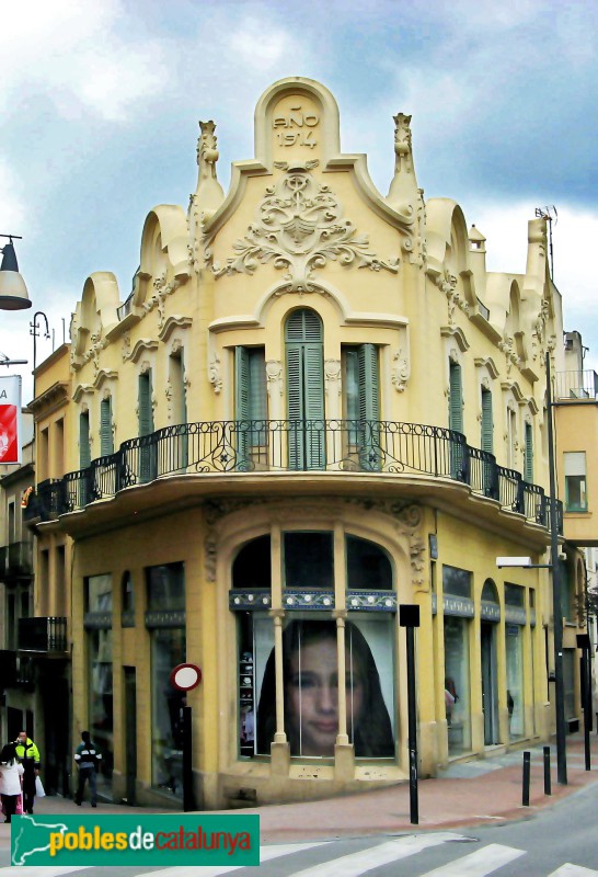 Terrassa - Cal Sastre d'Olesa (Foto: Albert Esteves, 2010) Terrassa - Cal Sastre d'Olesa