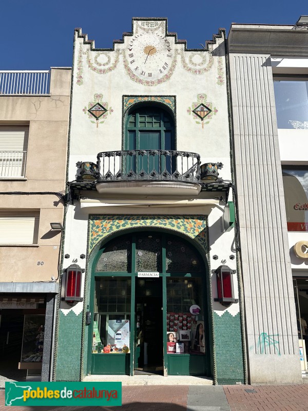 Terrassa - Antiga Confiteria Vídua Carné (Farmàcia Albiñana) (Foto: Albert Esteves, 2025) Terrassa - Antiga Confiteria Vídua Carné (Farmàcia Albiñana)