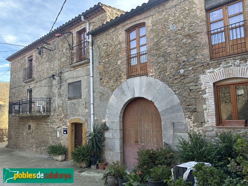 Sant Jordi Desvalls - Sobrànigues (Foto: Albert Esteves, 2025) Sant Jordi Desvalls - Sobrànigues