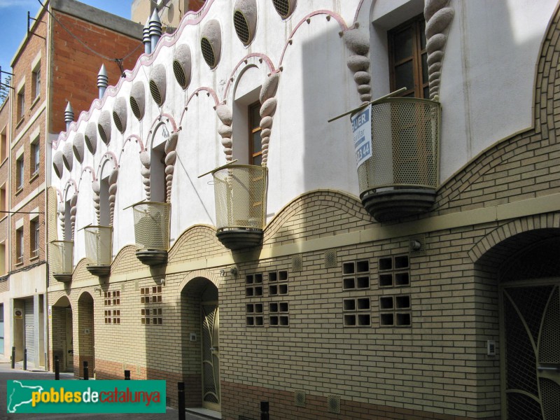 Terrassa - Cases neomodernistes