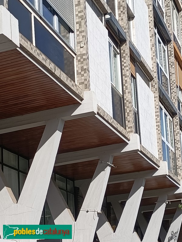 Barcelona - Còrsega, 697