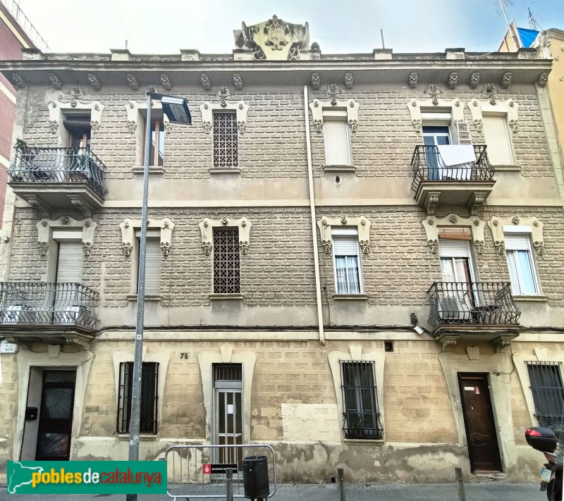 Barcelona - Nació, 75