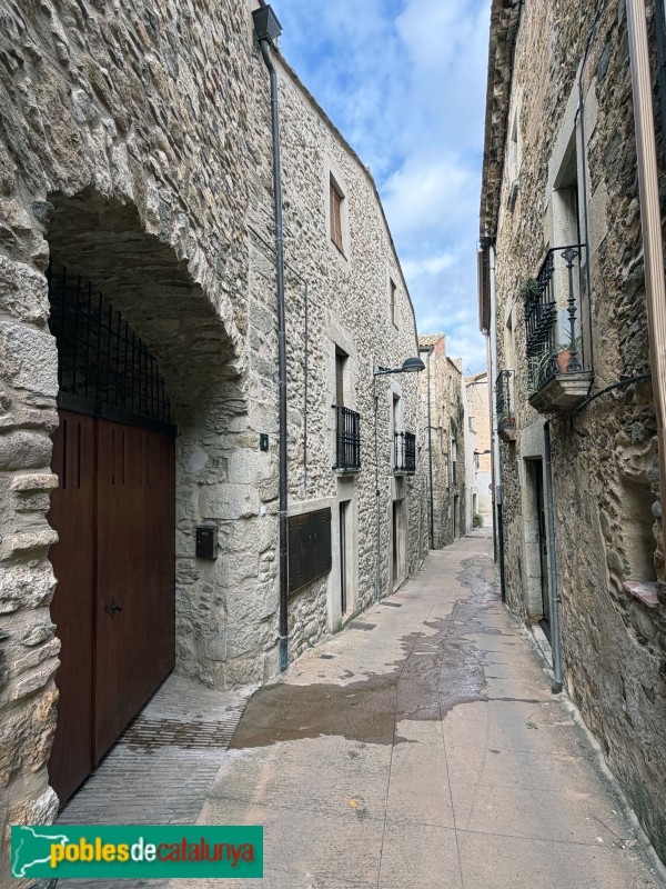 Celrà - Carrer de les Roques