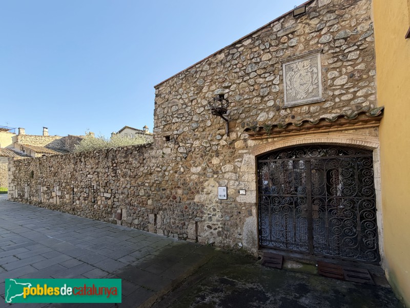 Bordils - Castell de Bordils (Can Xapa) (Foto: Albert Esteves, 2026) Bordils - Castell de Bordils (Can Xapa)