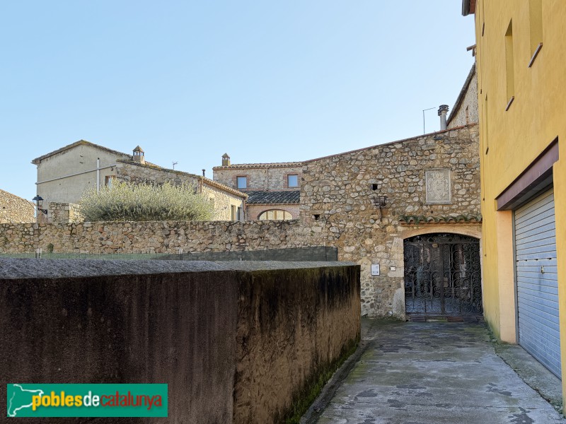 Bordils - Castell de Bordils (Can Xapa) (Foto: Albert Esteves, 2026) Bordils - Castell de Bordils (Can Xapa)