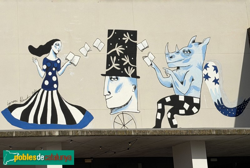 Medinyà - Mural <i>Un pont de llibres</i>