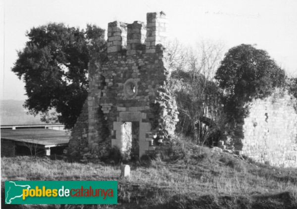 Sant Julià de Ramis - Església de Sant Joaquim d'Olivars (Foto: <i>Miquel Ferrer -invarquit.cultura.gencat.cat</i>, 1986) Sant Julià de Ramis - Església de Sant Joaquim d'Olivars