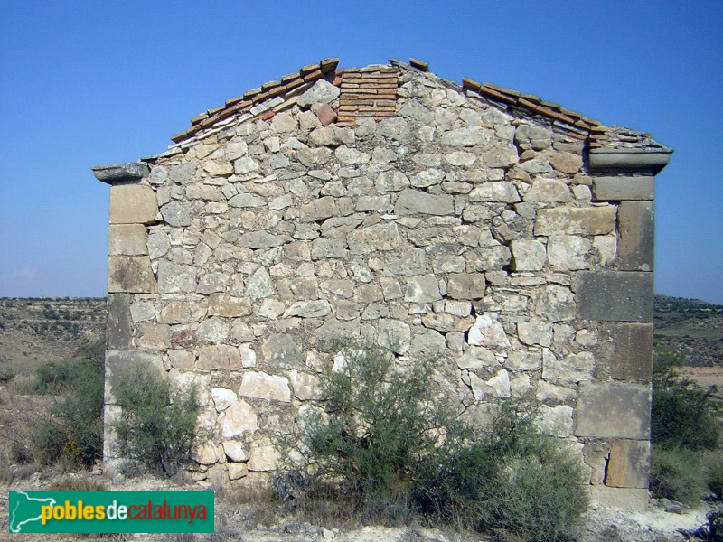 Seròs - Capella de Sant Domingo de Valldemóra (Foto: <i>Cos d'Agents Rurals -invarquit.cultura.gencat.cat-</i>, 2013) Seròs - Capella de Sant Domingo de Valldemóra