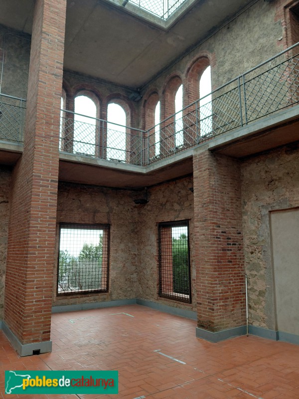 Barcelona - Torre del Baró (Foto: Sergi Suárez, 2026) Barcelona - Torre del Baró