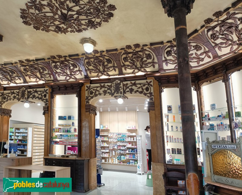 Barcelona - Farmàcia del Carme (Foto: Anna Corcoll, 2023) Barcelona - Farmàcia del Carme