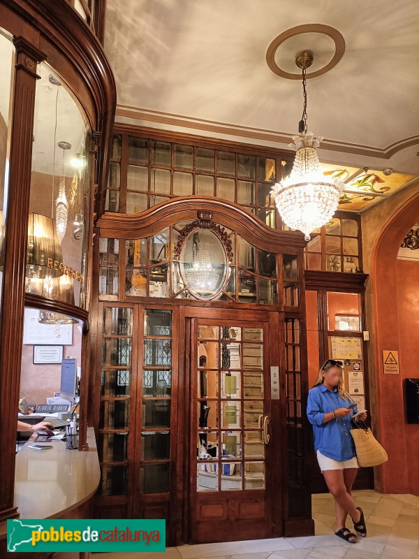 Barcelona - Casa Miralbell (Hotel Nouvel) (Foto: Anna Corcoll, 2024) Barcelona - Casa Miralbell (Hotel Nouvel)