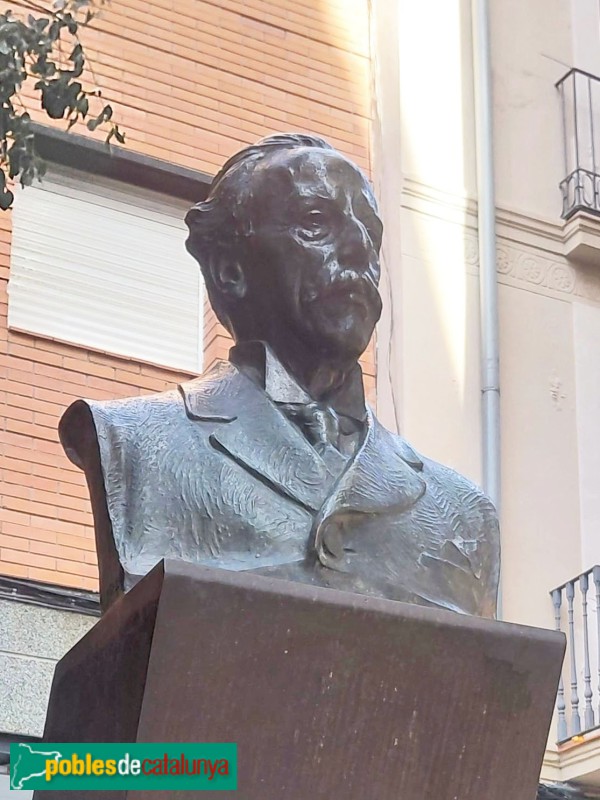 Barcelona - Bust de Narcís Oller