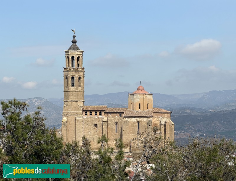 Almenar - Església de Santa Maria (Foto: Albert Esteves, 2026) Almenar - Església de Santa Maria