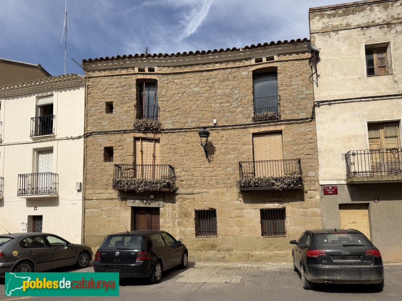 Almenar - Plaça de la Vila