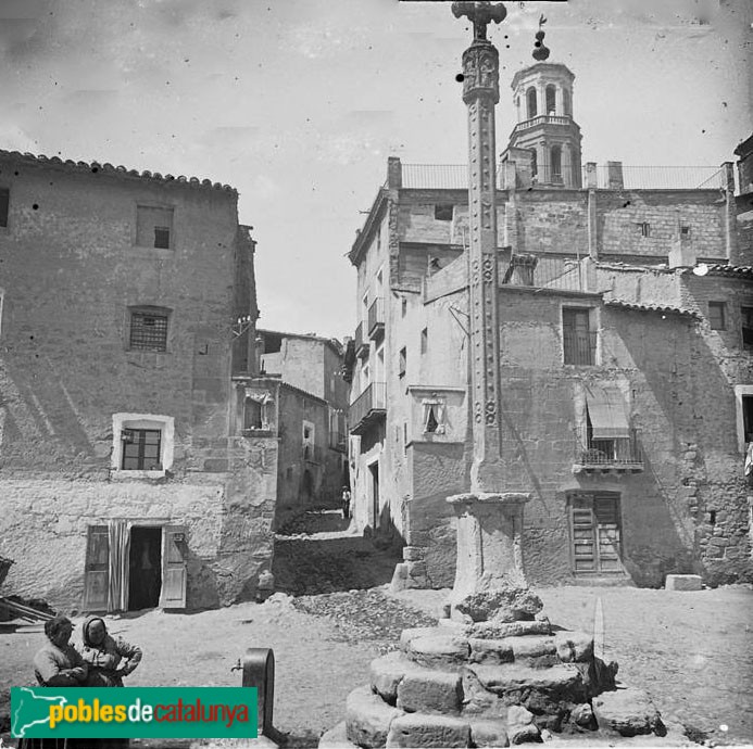 Almenar - Creu de terme (Foto: <i>Josep Salvany -Fons Salvany. Biblioteca de Catalunya-</i>, 1918) Almenar - Creu de terme