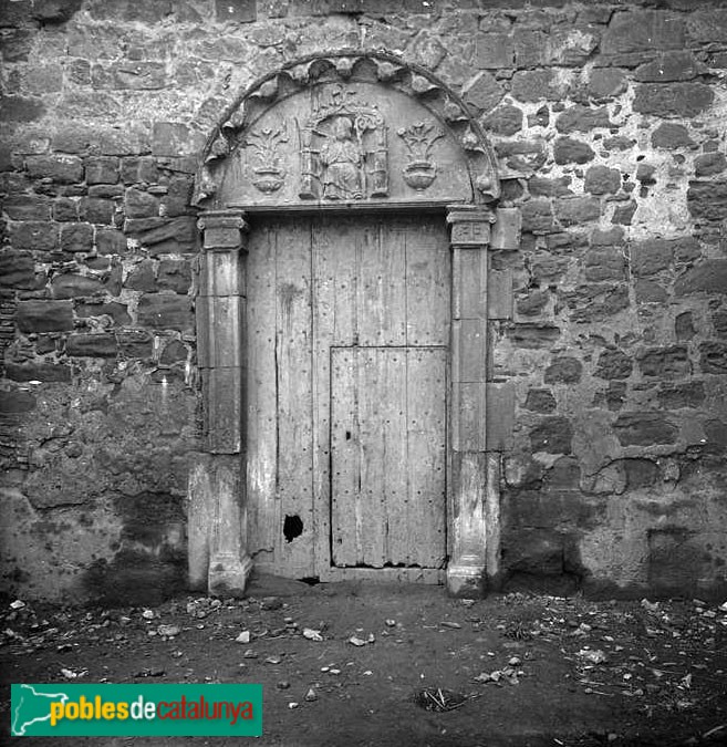 Alguaire - Església de Sant Sadurní. Porta antiga