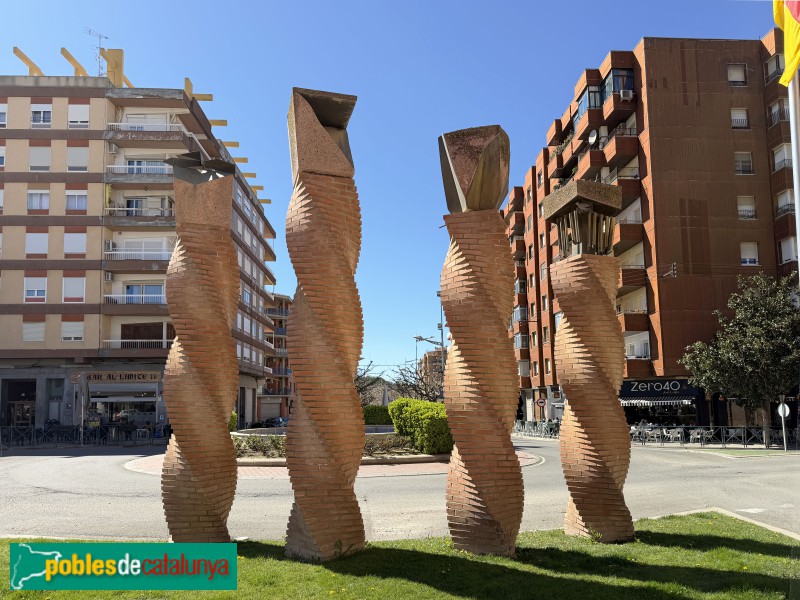 Almacelles - Escultura <i>Nómines Mudes (Les Quatre Barres)</i>