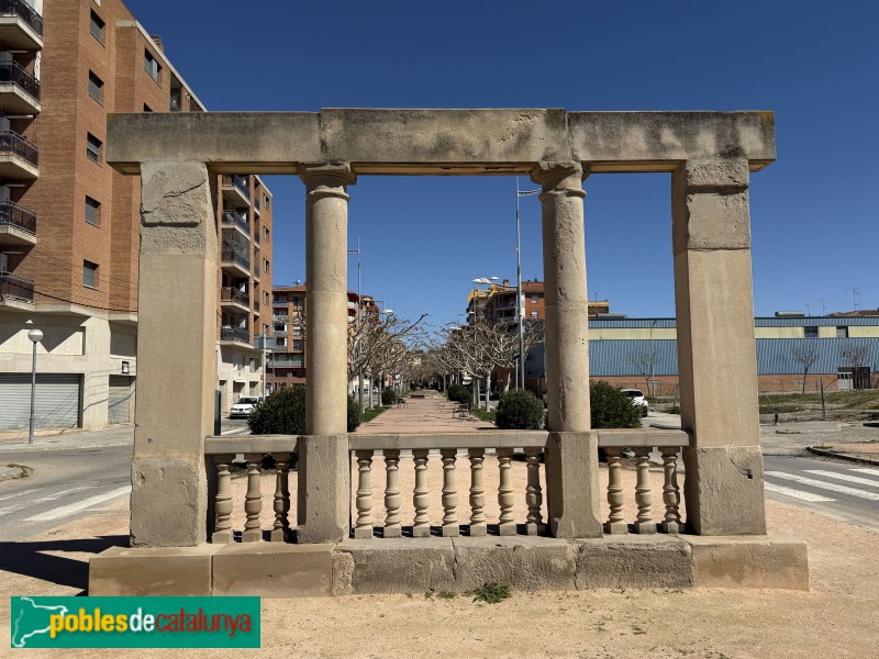 Almacelles - Casa del Senyor. Tribuna reconstruïda