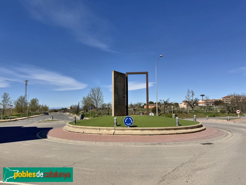 Almacelles - Escultura <i>Porta de Ventafarines</i>