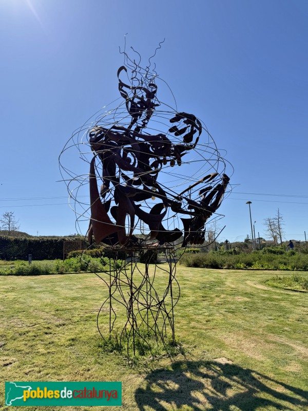 Almacelles - Escultura <i>Supernova</i>