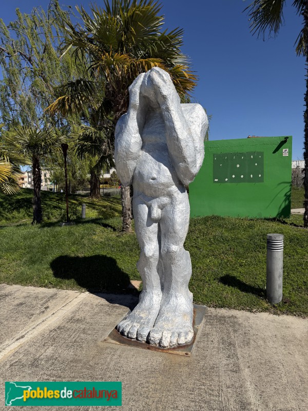 Almacelles - Parc Escultòric ALMA. <i>Amb si mateix</i> (Moisès Gil) (Foto: Albert Esteves, 2026) Almacelles - Parc Escultòric ALMA. <i>Amb si mateix</i> (Moisès Gil)