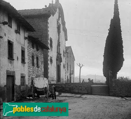 L'Esquirol - Església de Santa Mari