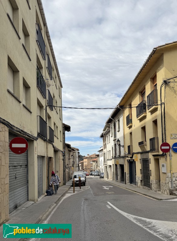 L'Esquirol - Carrer Major