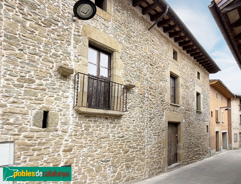 Folgueroles - Carrer Major. Cal Rei