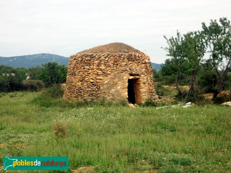 Santa Oliva - Barraca de pedra seca (Foto: Albert Esteves, 2006) Santa Oliva - Barraca de pedra seca
