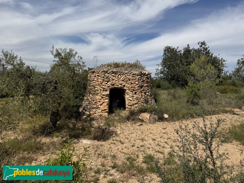 Santa Oliva - Barraca de pedra seca (Foto: Albert Esteves, 2026) Santa Oliva - Barraca de pedra seca