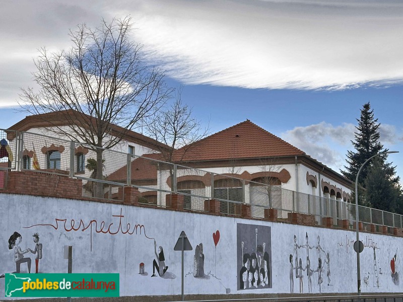 Roda de Ter - Mural de l'Escola