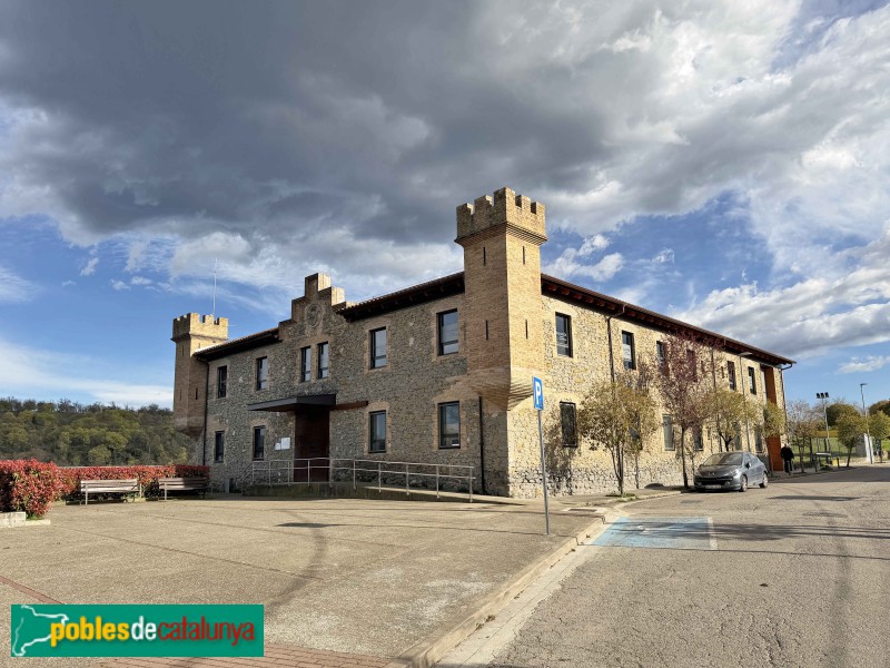 Roda de Ter - Antiga caserna de la Guàrdia Civil