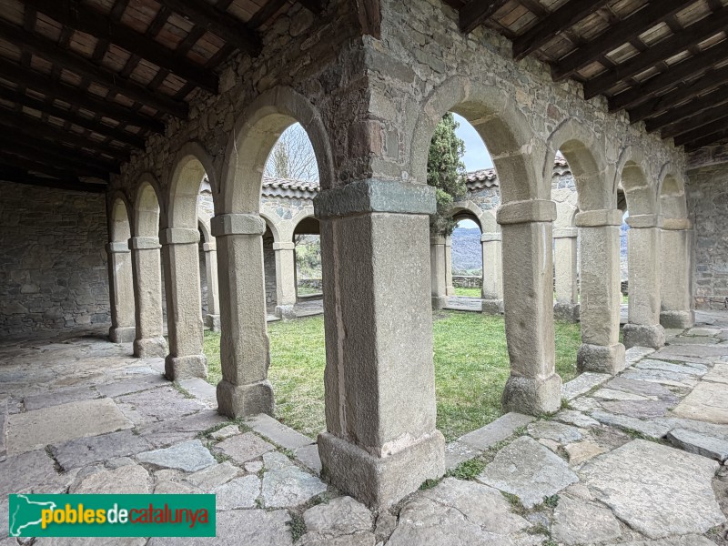 Les Masies de Roda - Monestir de Santa Magdalena de Conangle. Claustre