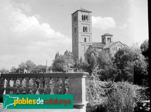 Taradell - Església de Sant Genís. Campanar romànic
