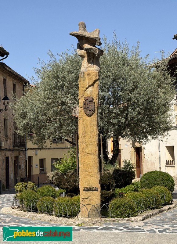 Taradell - Escultura <i>Exaltació a la Vida i a la Pau</i>